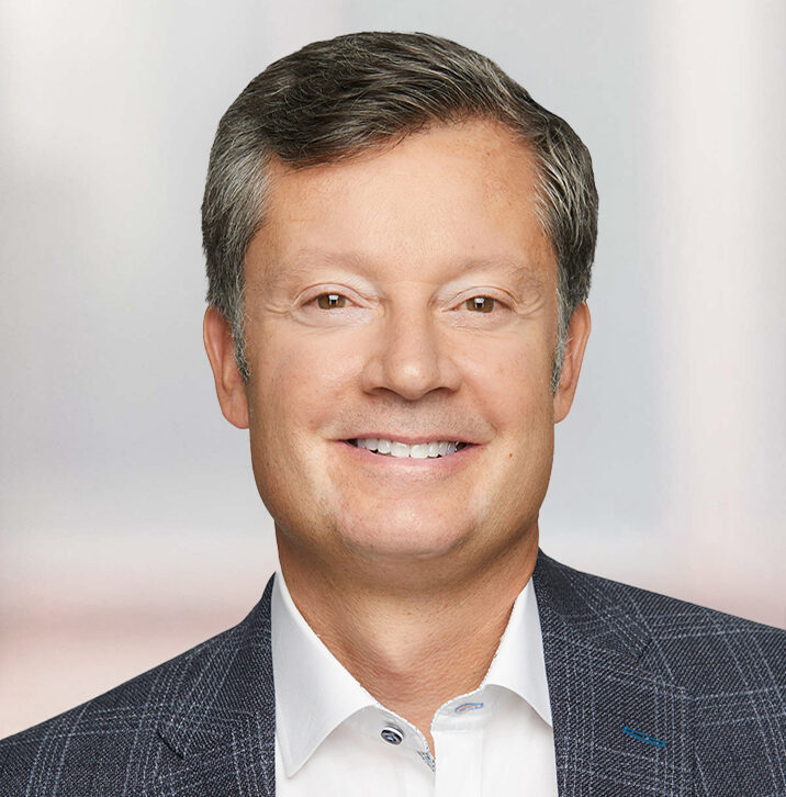 Portrait of Paul Mastrapa.
